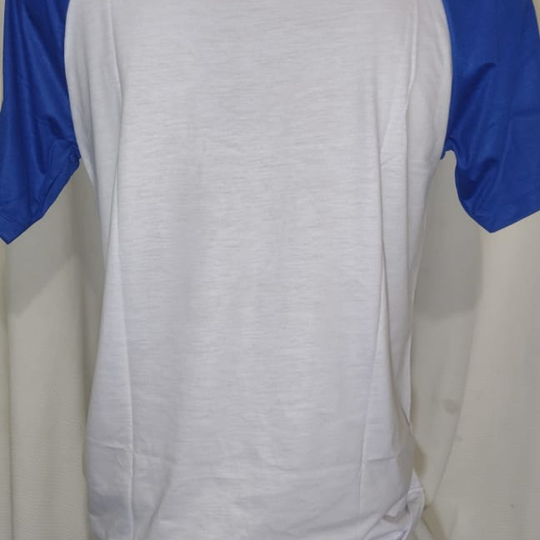 Camiseta Debochadíssima Branca com Gola Azul Tam M