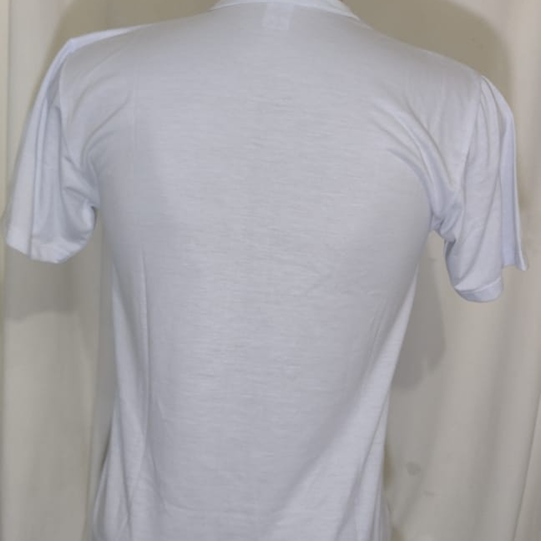 Camiseta Be Cause in Bad – Tam P, Branca, Gola V