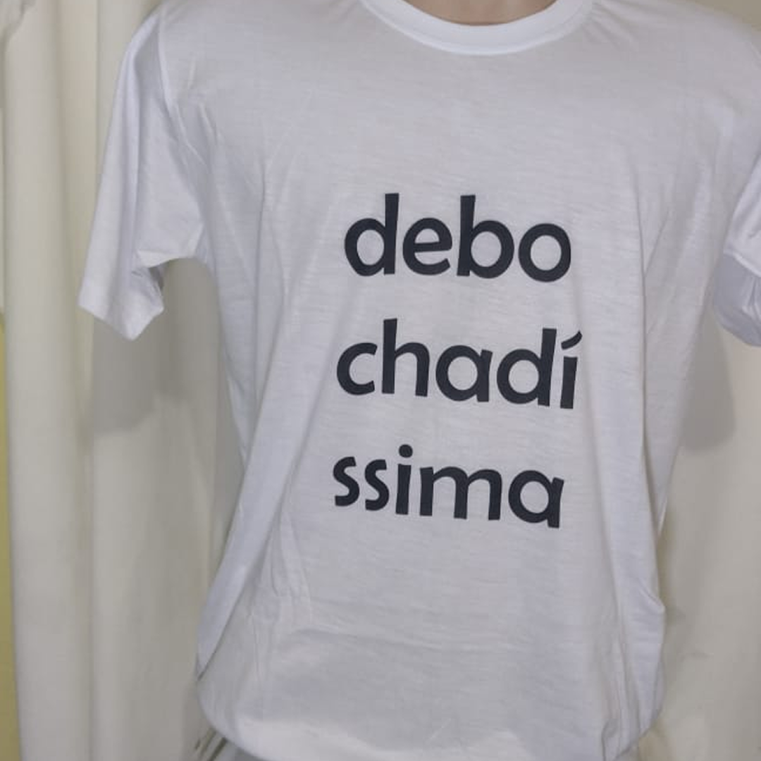  Camiseta Branca Gola Redonda | Estampa “Debochadíssima” |